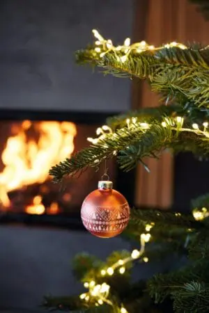 04216000076 BOULES DE NOËL (jeu de 4)